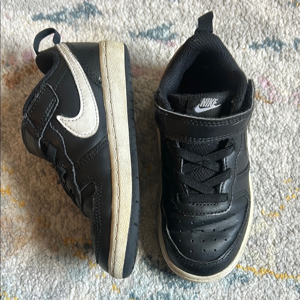 Nike Kids Black Sneakers